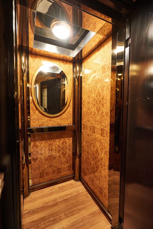 Exis Boutique Hotel elevator (3)